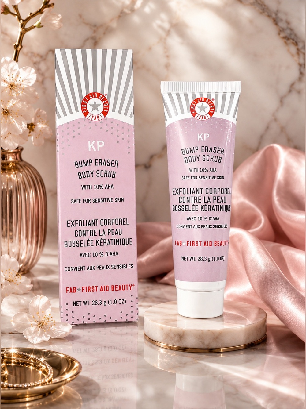 FIRST AID BEAUTY SCRUB